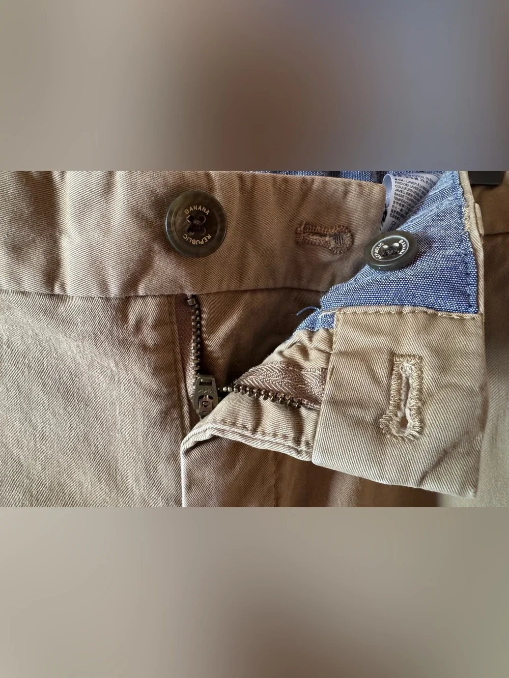 Banana Republic Men's Skinny Chino Pants in Khaki Tan